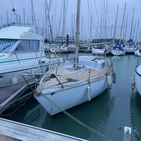 Botel Nuit Insolite Dans Un Petit Voilier *